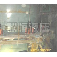 上海液压顶升装置生产厂家-鼎恒液压机械厂家定制液压提升装置