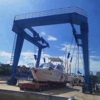 安徽池州游艇轮胎吊公司游艇搬运机液压油更换事项